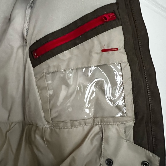686 Ski/Snowboarding Jacket - Picture 6 of 11
